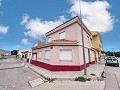Encantadora Casa de Pueblo con Garaje en Pinoso in Pinoso Villas