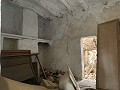 Maison à rénover avec 3 chambres et espace pour piscine in Pinoso Villas