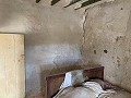 Maison à rénover avec 3 chambres et espace pour piscine in Pinoso Villas