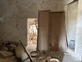 Maison à rénover avec 3 chambres et espace pour piscine in Pinoso Villas