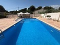 Belle maison de campagne de 5 chambres et 3 salles de bain (divisée en 2 maisons) à Castalla. in Pinoso Villas