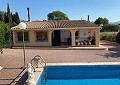 Fabulosa villa de 4 dormitorios con casa de invitados independiente en Sax in Pinoso Villas