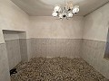 2 Houses in Pinoso with lots of potential in Pinoso Villas