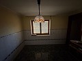2 Houses in Pinoso with lots of potential in Pinoso Villas