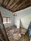 2 Houses in Pinoso with lots of potential in Pinoso Villas