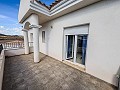 Atemberaubende, bezugsfertige Neubauvilla mit Gästehaus, Garage und Sommerküche! in Pinoso Villas