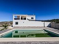 Superbe maison neuve clé en main avec grand sous-sol et piscine in Pinoso Villas