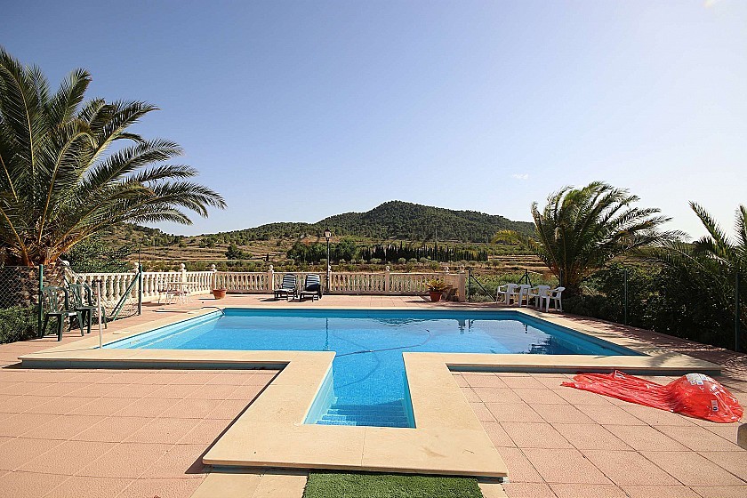 Detached Villa with a pool near Monovar and Pinoso in Pinoso Villas