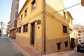 Amplio Town House con espacio para negocio en Monóvar in Pinoso Villas