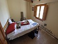 Villa de campo de 3 dormitorios y 2 baños en un parque nacional in Pinoso Villas