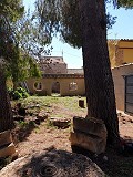 3-stöckiges traditionelles Landhaus in hervorragendem Zustand in Pinoso Villas