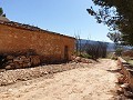 Casa de campo tradicional de 3 plantas en perfecto estado in Pinoso Villas