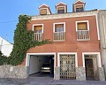 Gran Casa en el pueblo con piscina privada en Caudete in Pinoso Villas