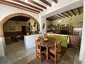 Grande maison de campagne avec commerce de marbre et plantation de raisin in Pinoso Villas