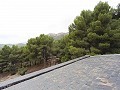 Gran casa rústica en un parque nacional con techo de pizarra. in Pinoso Villas