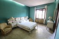 Chalet de 6 dormitorios en Monovar con piscina y una segunda casa independiente in Pinoso Villas