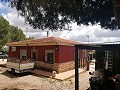 Landhuis met 4 slaapkamers en zwembad in Pinoso Villas
