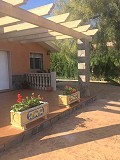 Hochwertige Villa in Laufnähe zu Novelda in Pinoso Villas