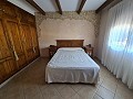 Luxuriöses 3-Bett-Haus mit Nebengebäuden in Pinoso Villas