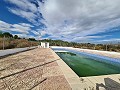 Groot landhuis met een zwembad van 120 m2 in Pinoso Villas