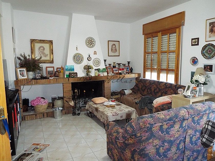 Plaza Townhouse with 5 Bedrooms in Ayora in Pinoso Villas