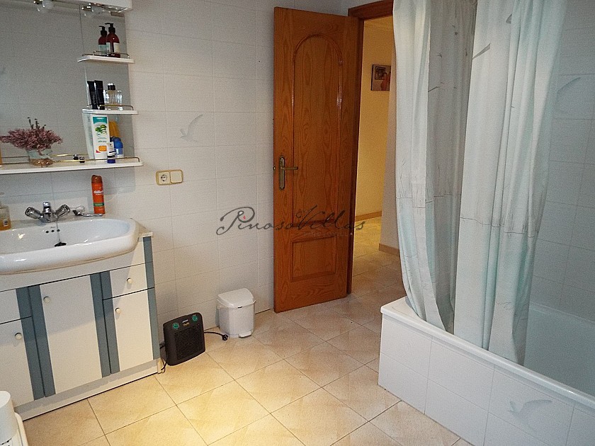 Plaza Townhouse with 5 Bedrooms in Ayora in Pinoso Villas