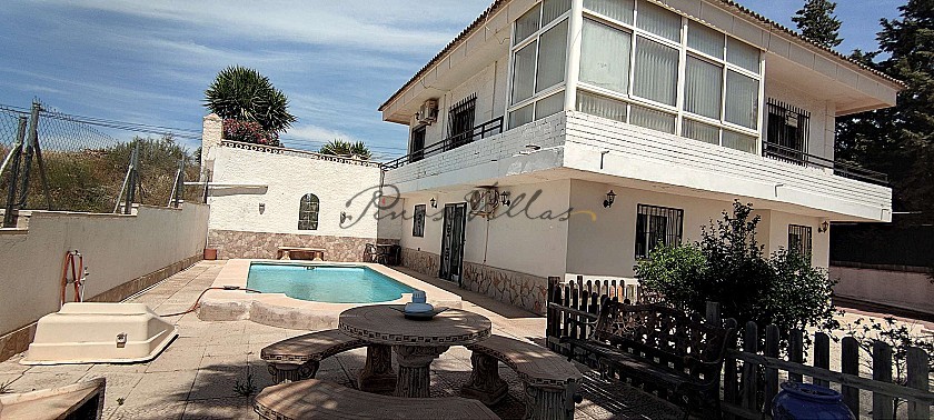 Villa with 4 Bed 2 Bath & Pool in Fortuna in Pinoso Villas