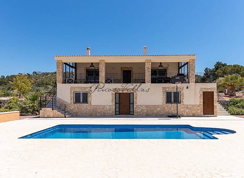 Stunning 5 Bed 3 Bath New Build Villa with Pool in Pinoso Villas