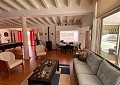 Prachtige villa met 3 slaapkamers en 3 badkamers in Sax in Pinoso Villas