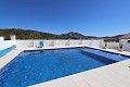 Indrukwekkend groot huis met 2e huis plus zwembad en garages in Pinoso Villas