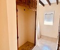 Villa de 3 dormitorios y 2 baños con piscina y garaje in Pinoso Villas