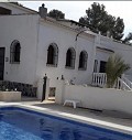Prachtige villa met zwembad in La Zarza in Pinoso Villas