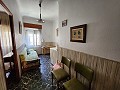 Maison divisée en 2 appartements - a besoin de réparations structurelles ou de reconstruction in Pinoso Villas