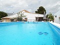 Villa with 3 Bedrooms, guest house, Pool & Garage in Pinoso Villas