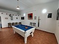 Vrijstaande villa in Fortuna met gastenverblijf, zwembad en toeristenvergunning in Pinoso Villas