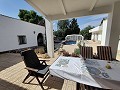 Vrijstaande villa in Fortuna met gastenverblijf, zwembad en toeristenvergunning in Pinoso Villas