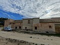 Large historic house and bodega en Pinoso in Pinoso Villas