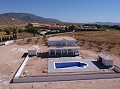 Neubauvilla 195m2 mit Pool und Grundstück in Pinoso Villas