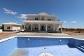 Villa de nueva construcción 195m2 con piscina y parcela in Pinoso Villas