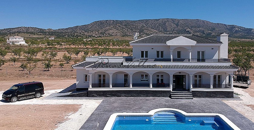 New build villa's with wow! factor in Pinoso Villas