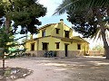 Villa avec 3 chambres et 2 salles de bains à pied de la ville de Novelda in Pinoso Villas