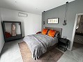 Moderne Villa mit 5 Schlafzimmern und 3 Badezimmern in Macisvenda in Pinoso Villas