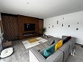 Moderne Villa mit 5 Schlafzimmern und 3 Badezimmern in Macisvenda in Pinoso Villas