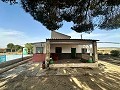 Prachtig landhuis om te renoveren met zwembad in Yecla in Pinoso Villas