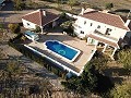 Erstaunliche Villa mit spektakulärer Aussicht in Pinoso in Pinoso Villas