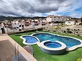 Villa urbaine de 3 chambres à distance de marche de Monovar avec piscine commune et courts de padel in Pinoso Villas