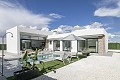 Modernas villas independientes con piscina privada, 3 dormitorios y 2 baños en parcela de 550 m2 in Pinoso Villas