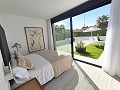 Modernas villas independientes con piscina privada, 3 dormitorios y 2 baños en parcela de 550 m2 in Pinoso Villas
