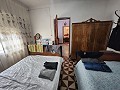 Stadshuis met 3 slaapkamers en 2 badkamers voor modernisering in Barinas in Pinoso Villas