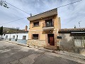 2 (possibly 3) bedroom property with 2 baths and large gardens in Pinoso Villas